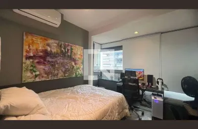 Kitnet / Stúdio à venda na Rua Oscar Freire, 1375, Pinheiros, São Paulo