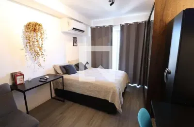 Kitnet / Stúdio à venda na Rua Fernão Dias, 551, Pinheiros, São Paulo