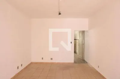 Casa com 2 quartos à venda na Rua Francisco Alves, 56, Vila Romana, São Paulo