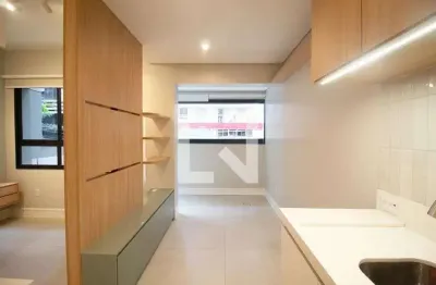 Kitnet / Stúdio à venda na Rua Alves Guimarães, 105, Pinheiros, São Paulo