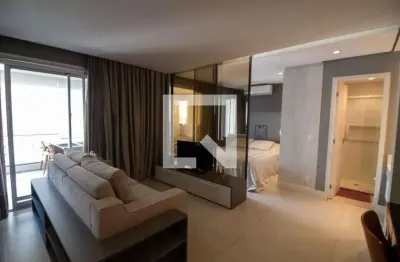 Kitnet / Stúdio à venda na Rua Guararapes, 305, Brooklin, São Paulo