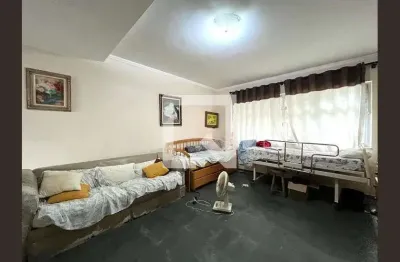 Casa com 3 quartos à venda na Rua Ribeiroles, 271, Jabaquara, São Paulo