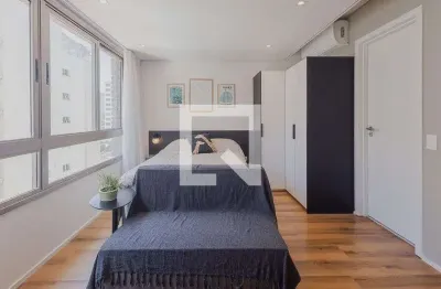 Kitnet / Stúdio à venda na Rua Alves Guimarães, 165, Pinheiros, São Paulo