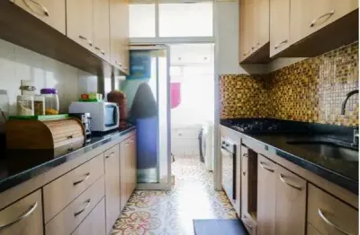 Apartamento à venda no Tatuapé, São Paulo-SP: 3 quartos, 1 suíte, 1 sala, 2 banheiros, 2 vagas de garagem e 85m² de área.