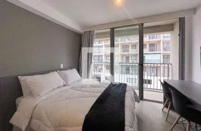 Kitnet / Stúdio à venda na Avenida dos Imarés, 385, Moema, São Paulo