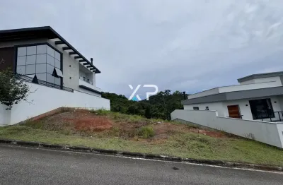 Terreno condomínio fechado vista da pedra- 360 m² - são josé - fundos área de preservação