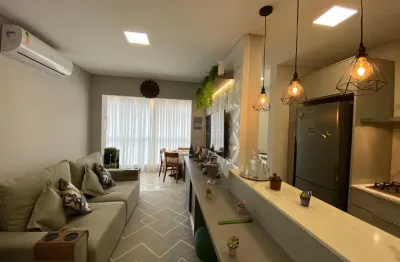 Apartamento mobiliado á venda em Mariscal com 2 dormitórios