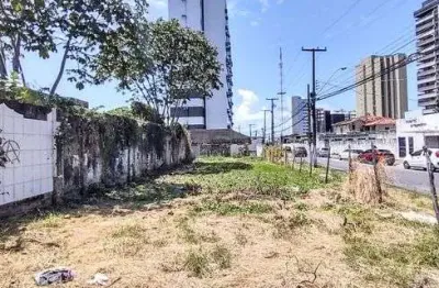Vendo ou alugo terreno de esquina, medindo 342m² localizado no farol, próx. ao colégio sacramento