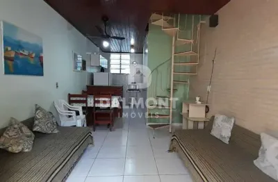 Peró - cabo frio - casa duplex em condomínio com piscina - 60m²