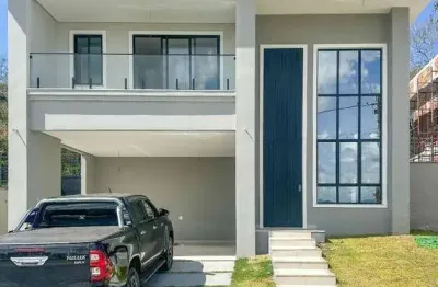 Casa nova, 4 quartos: 1 suíte, closet, quarto no térreo, piscina, quintal grande, fundos reserva, alphaville rio costa do sol – rio das ostras/rj