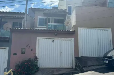 Casa confortável 3 quartos sendo 1 suíte, quintal espaçoso, garagem coberta, no jardim pinheiro, miramar, macaé - rj