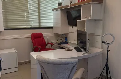 Sala excelente, em frete ao vicentina aranha. prontas para atendimento. 