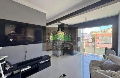 Apartamento ímpar. prédio com apenas 2 andares (com elevador). garagem coberta, apartamento com -  2 quartos sendo 1 suite com sacada. 1 banheiro social 1 saal de estar 1 sala de jantar 1 cozinha 1 ár