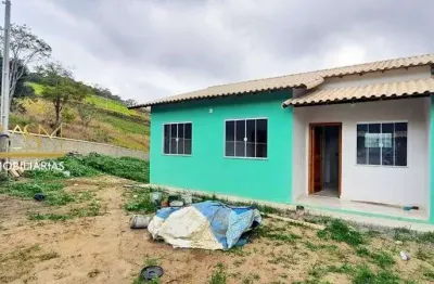 Casa em pindobal - bambui, com 3 quartos (1 suíte), em marica.