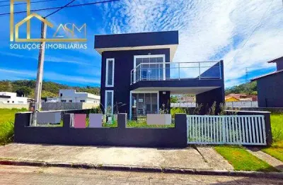 Casa com 3 Quartos (2 Suítes), em Condomínio Maravilhoso, em Caxito, Maricá.