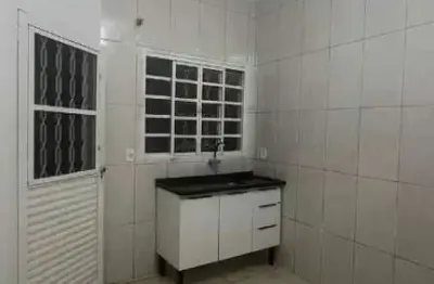 Casa residencial jardim ivone | 02 dormitórios | 1 vaga de garagem | locação | bauru-sp