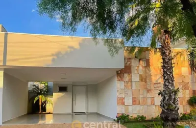 Casa residencial à locação, 03 dormitórios sendo 01 suite, 180m²- tavano