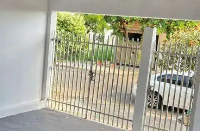 Casa | 2 dormitórios | 2 banheiros | 1 vaga coberta | 1 sala | 1 cozinha | locação | bauru