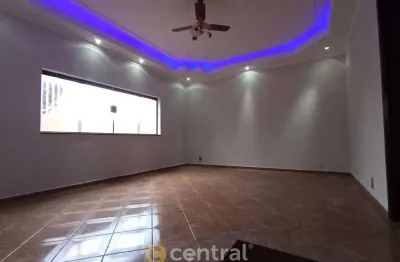 Nucleo habitacional pres. geisel | venda | 03 dormitporios | 01 suíte | 20mm2 | 02 vagas | bauru sp