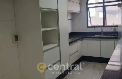 Rembrandt | 2 suítes | 2 salas | 1 cozinha | 1 sacada | 2 vagas | venda | bauru