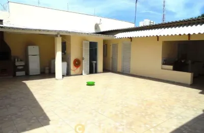 Vila cardia | venda | 03 dormitórios | 01 suite | 374m2 | 02 wc | 02 vagas garagem | bauru- sp