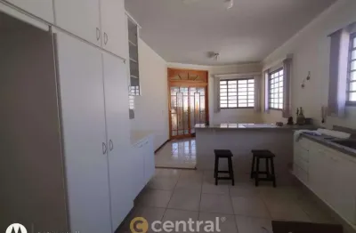 Vila cardia | casa térrea | venda | 02 dormitórios | 01 suíte | 03 banheiros | 03 vagas de garagem | bauru - sp