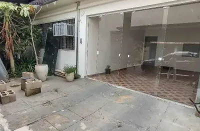 Casa à venda, com 04 dormitórios sendo 01 suíte, 2 salas, escritório, edícula com wc pcd e quarto. jardim brasil, bauru/sp