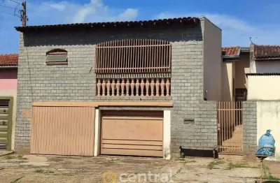 Casa à venda | 04 dormitórios sendo 01 suíte | 03 vagas | nova esperança | bauru spuru/sp