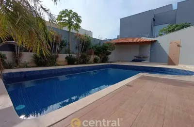 Vila souto | 3 dormitórios | 1 suíte | piscina | quintal | lago ornamental | bauru