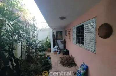 Bela vista | 03 dormitórios | 01 suíte | 01 cozinha | 02 banheiros | 01 sala | 01 área gourmete | 02 vagas