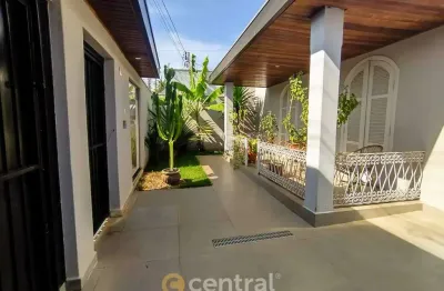 Casa residencial | 443,77m2 | 03 suítes | 03 vagas de garagem | venda | bairro centro | cidade agudos-sp