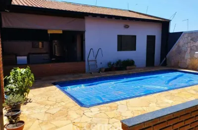 Casa a venda com 3 dormitórios sendo 1 suíte, jd alvorada - bauru/sp