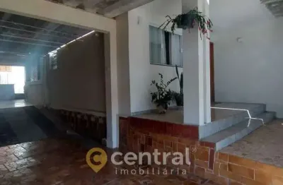 Casa residencial à venda, 03 dormitórios, sendo 01 suite, 4 vagas, edicula e amplo quintal - vila antártica, bauru/sp