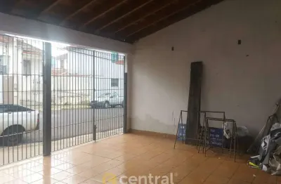 Casa com 3 quartos à venda no Centro, Bauru 