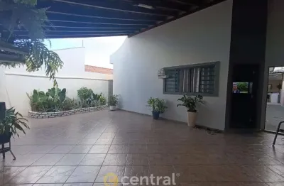 Casa | a venda | 2 dormitorios | 1 suite | vila seabra | 3 vagas de garagem