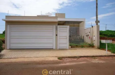 Casa com 2 quartos à venda no Centro, Arealva 