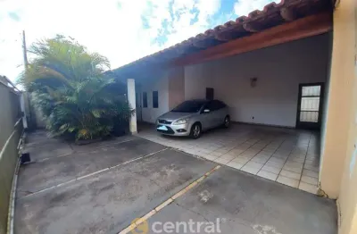 Casa | venda | térrea | piscina | 3 quartos | 1 suíte | 212m² | vila independência | bauru
