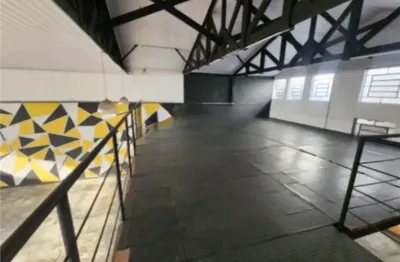 Galpão comercial para locação – bairro utinga, santo andré  descubra uma excelente oportunidade para o seu negócio em uma das avenidas mais movimentadas do bairro utinga, em santo andré. este galpão o