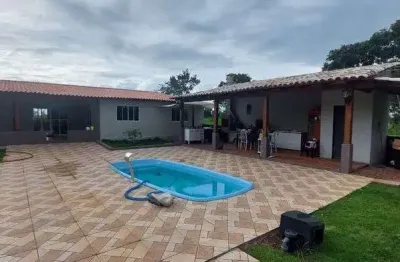 Chácara / sítio à venda no Centro, Acorizal 