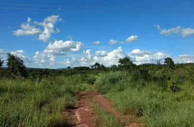 Chácara / sítio com 2 quartos à venda no Centro, Acorizal 
