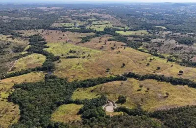 Chácara / sítio à venda no Centro, Acorizal 