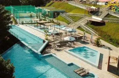 Oferta!! apartamento 2/4 no condomínio mirantes caminho do mar