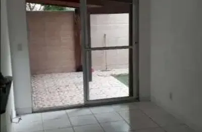 Oferta!! apartamento 2/4 suíte c/ giardino no res. jangadas