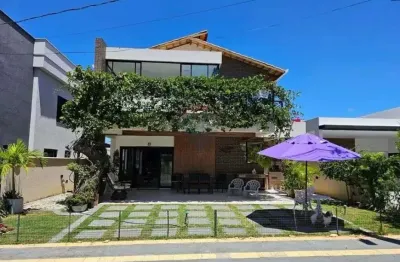 Linda casa de alto padrão 4/4 na praia de pirangi – condomínio vila maria