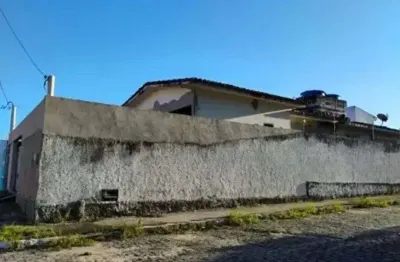 Casa com 3 quartos à venda na Rua Professora Almira Melo do Amaral, 02, Lagoa Nova, Natal