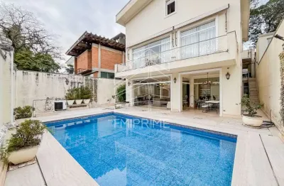 Casa à venda com 344 m² - luxo, sofisticação e localização privilegiada no coração do pacaembu - sp