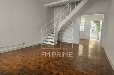 Casa disponivel para locação com 3 dormitorios, 1 vaga ótima para ponto comercial e residencial