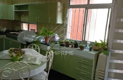 Sobrado com 3 domitórios e 2vagas - Vila Romana - Rua plana e arborizada.