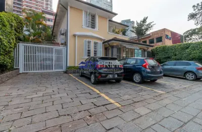 Casa comercial à venda na Avenida Pacaembu, 1, Pacaembu, São Paulo