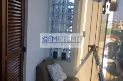 Excelente sobrado com muitas vagas de garagem com cobertura